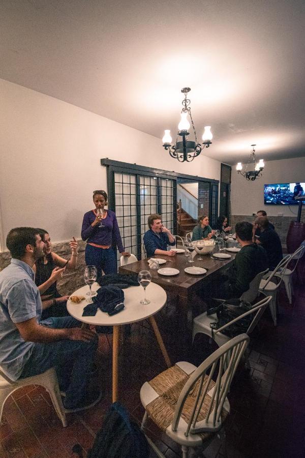 Fuxia House Hostel Mendoza Bagian luar foto