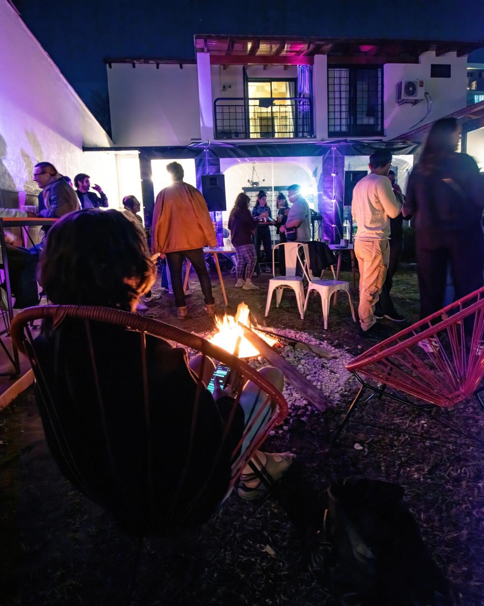 Fuxia House Hostel Mendoza Bagian luar foto